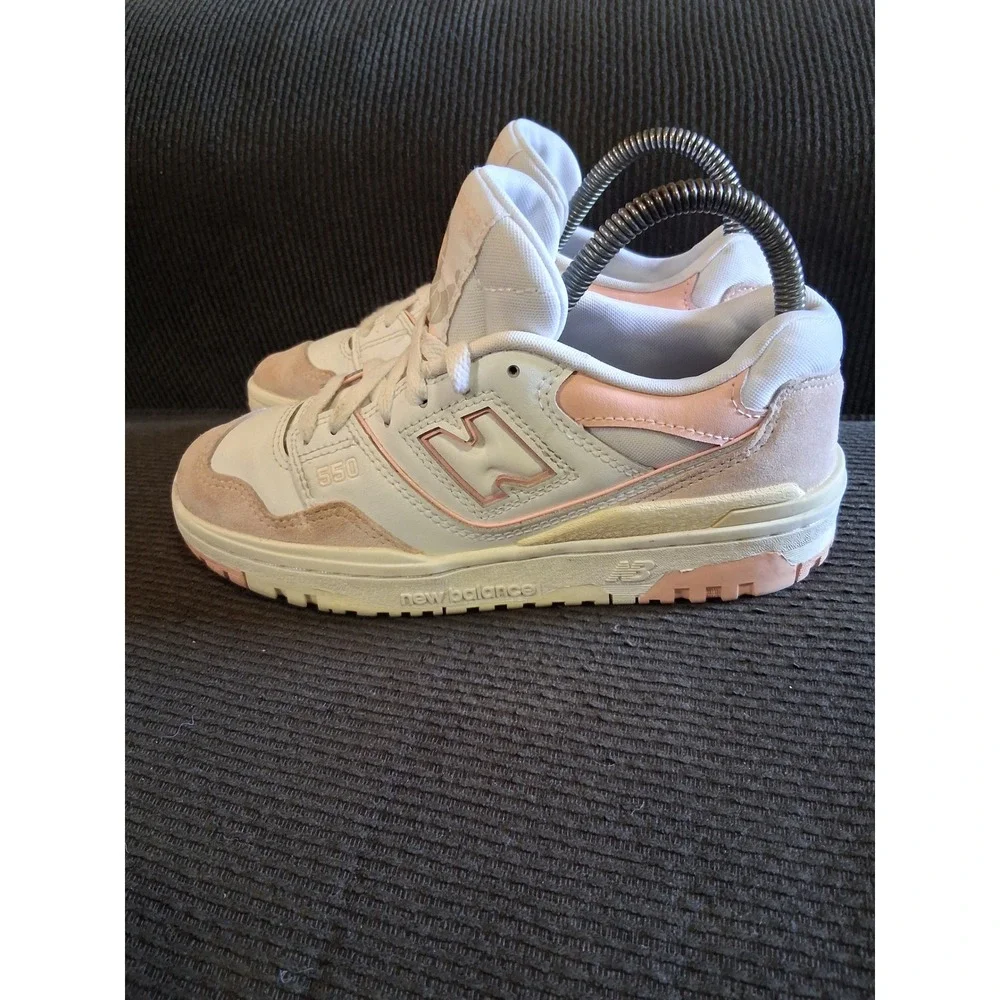 New Balance 550 Kids White Pink Suede Leather Sneakers GSB550CD Size 4.5Y